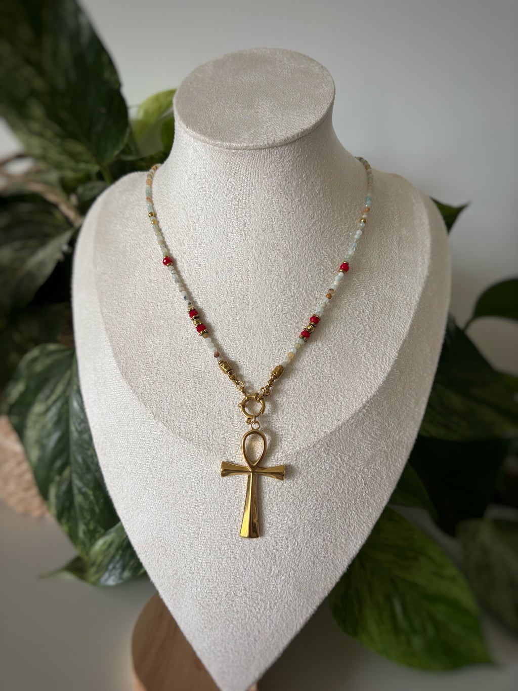 Collier croix de Hanks et fluorite
