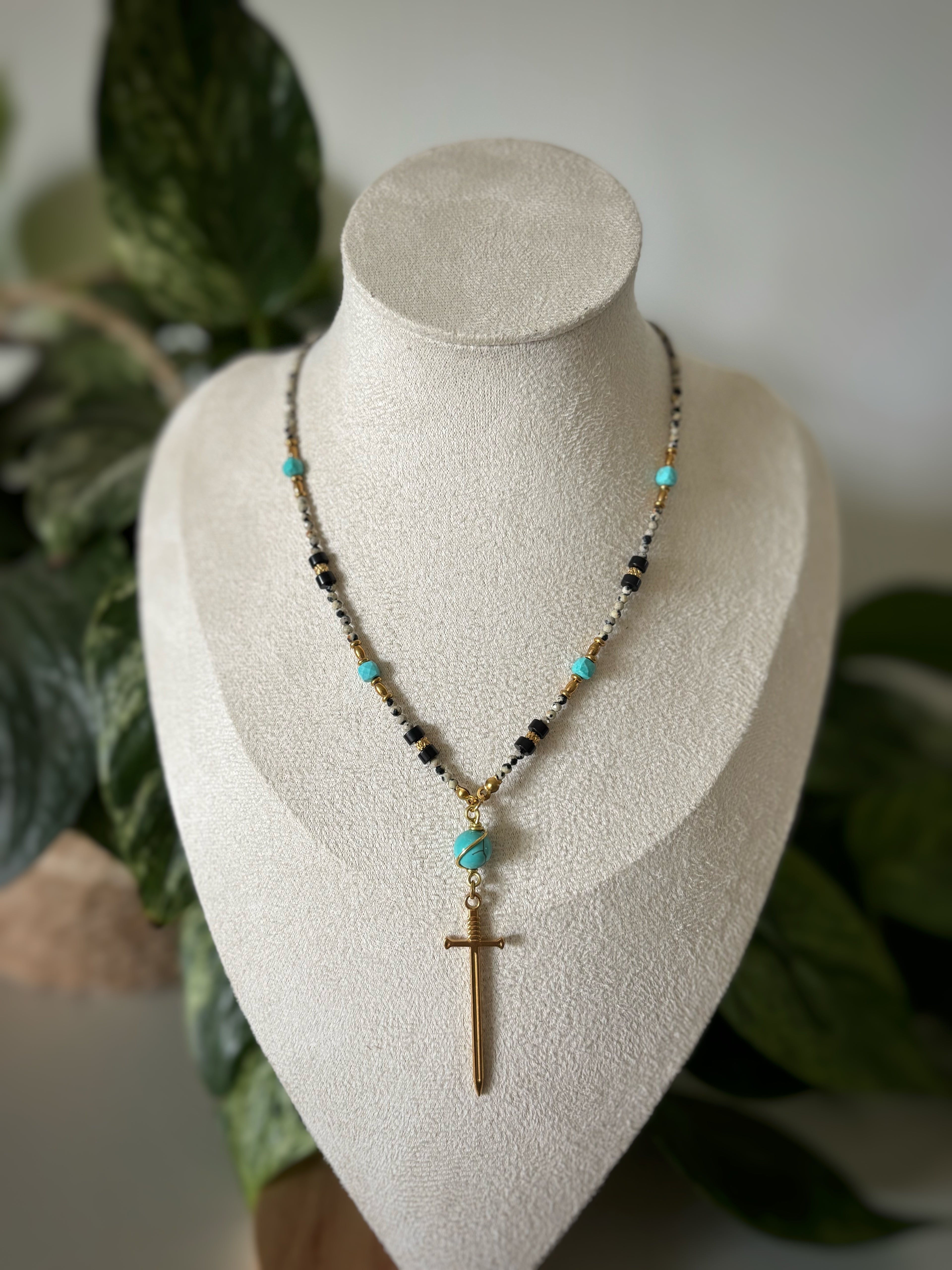 Collier épée - Jaspe dalmatien, Obsidienne noire, Turquoise