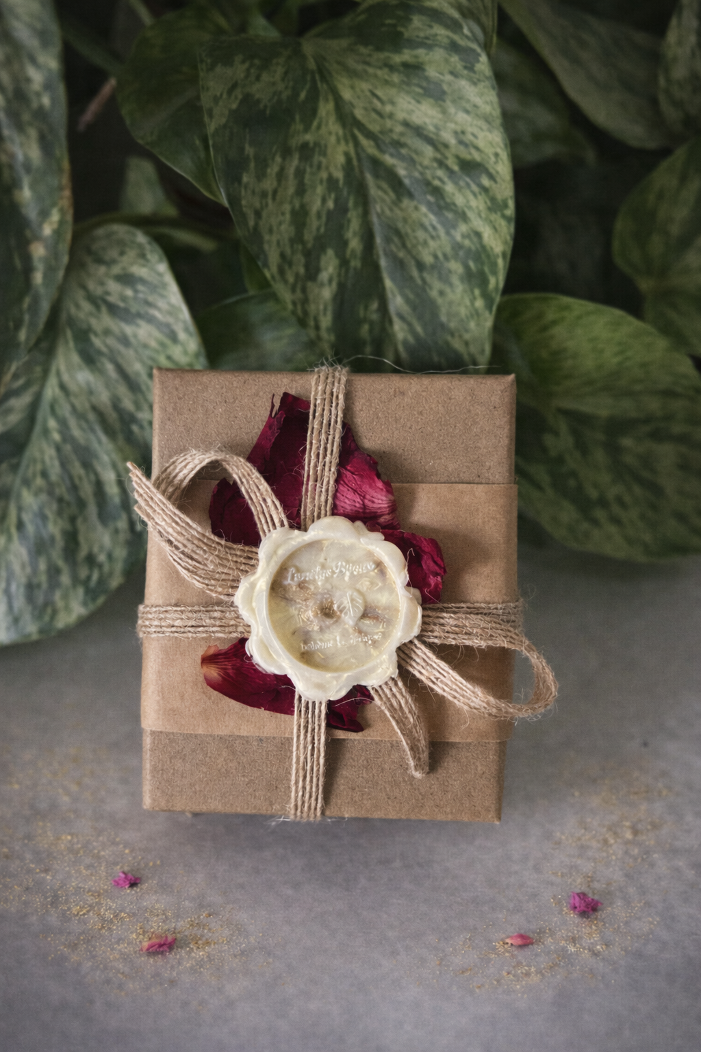 Boîte cadeau artisanale