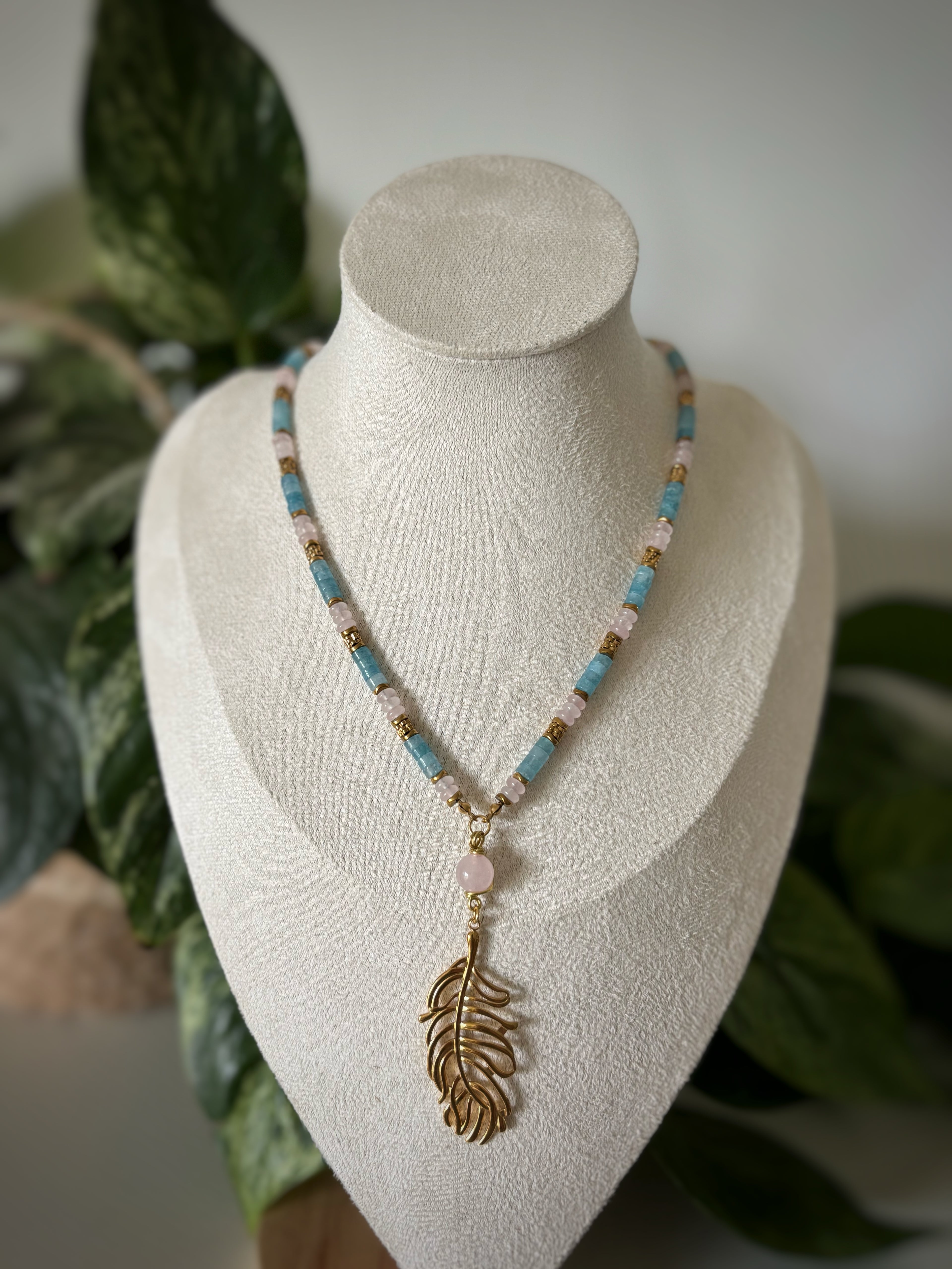 Collier feuille - Quartz rose, Amazonite