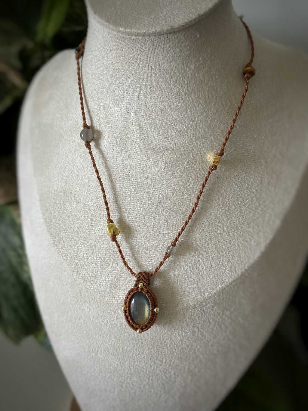 Talisman micro-macramé