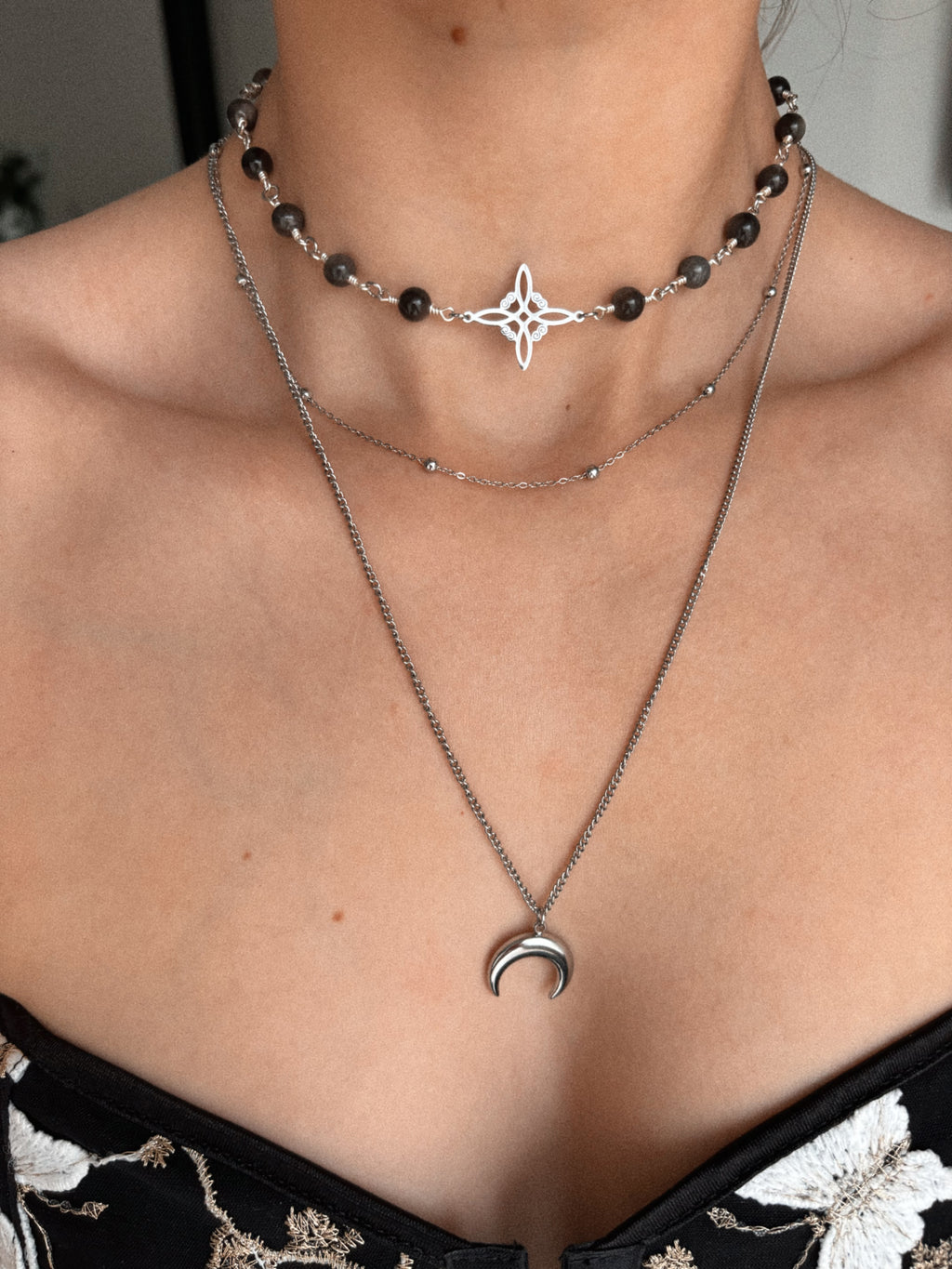 Collier witchy