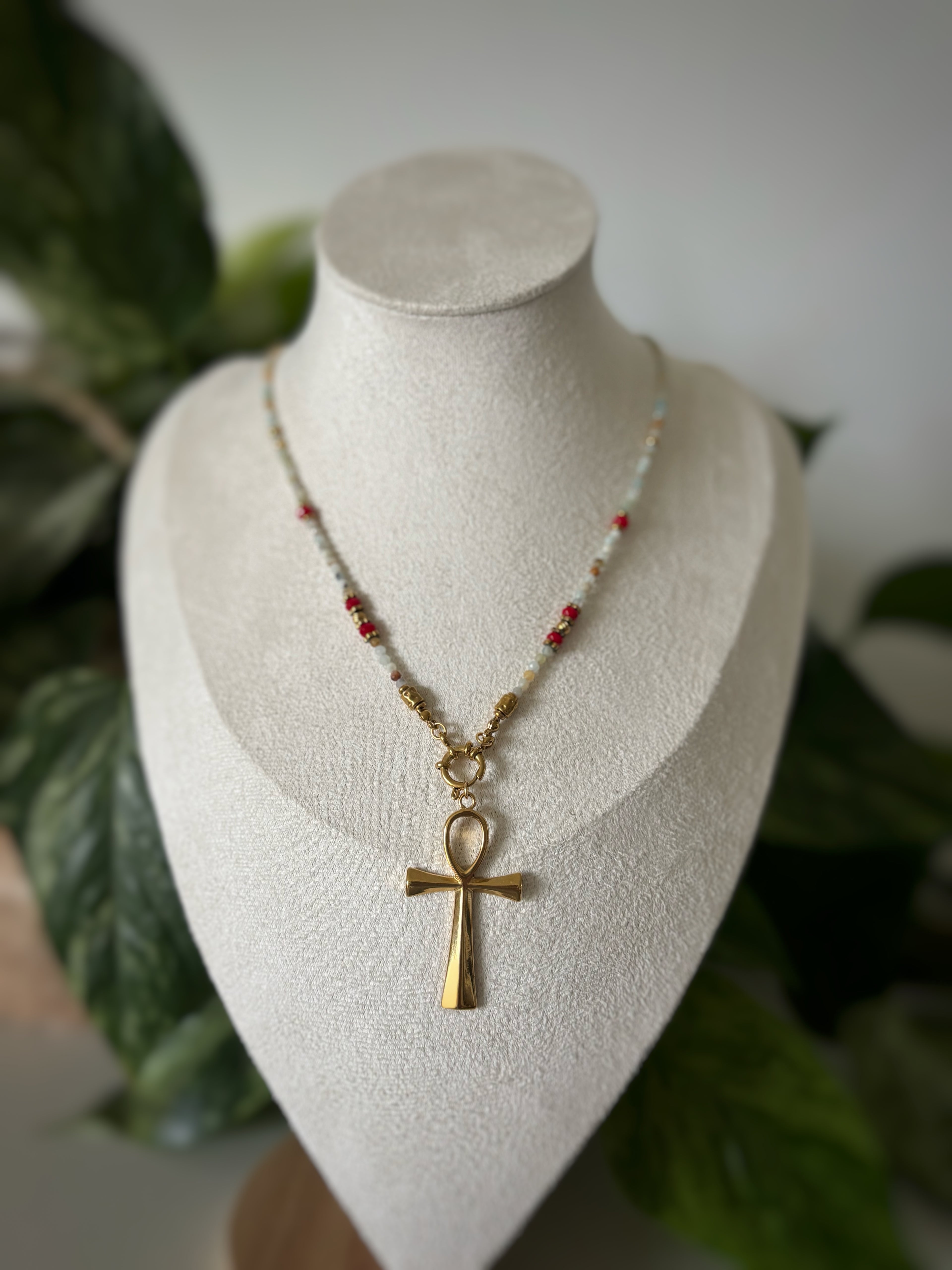Collier croix de Hanks et fluorite