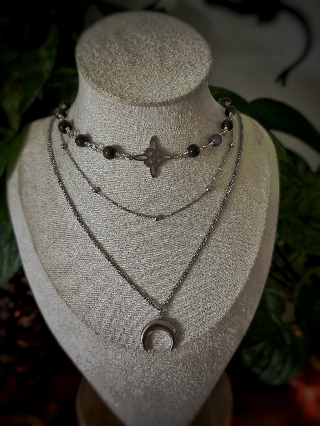 Collier witchy