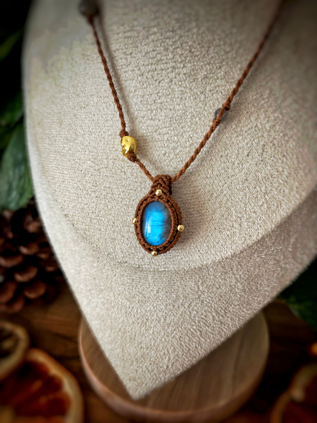 Talisman micro-macramé