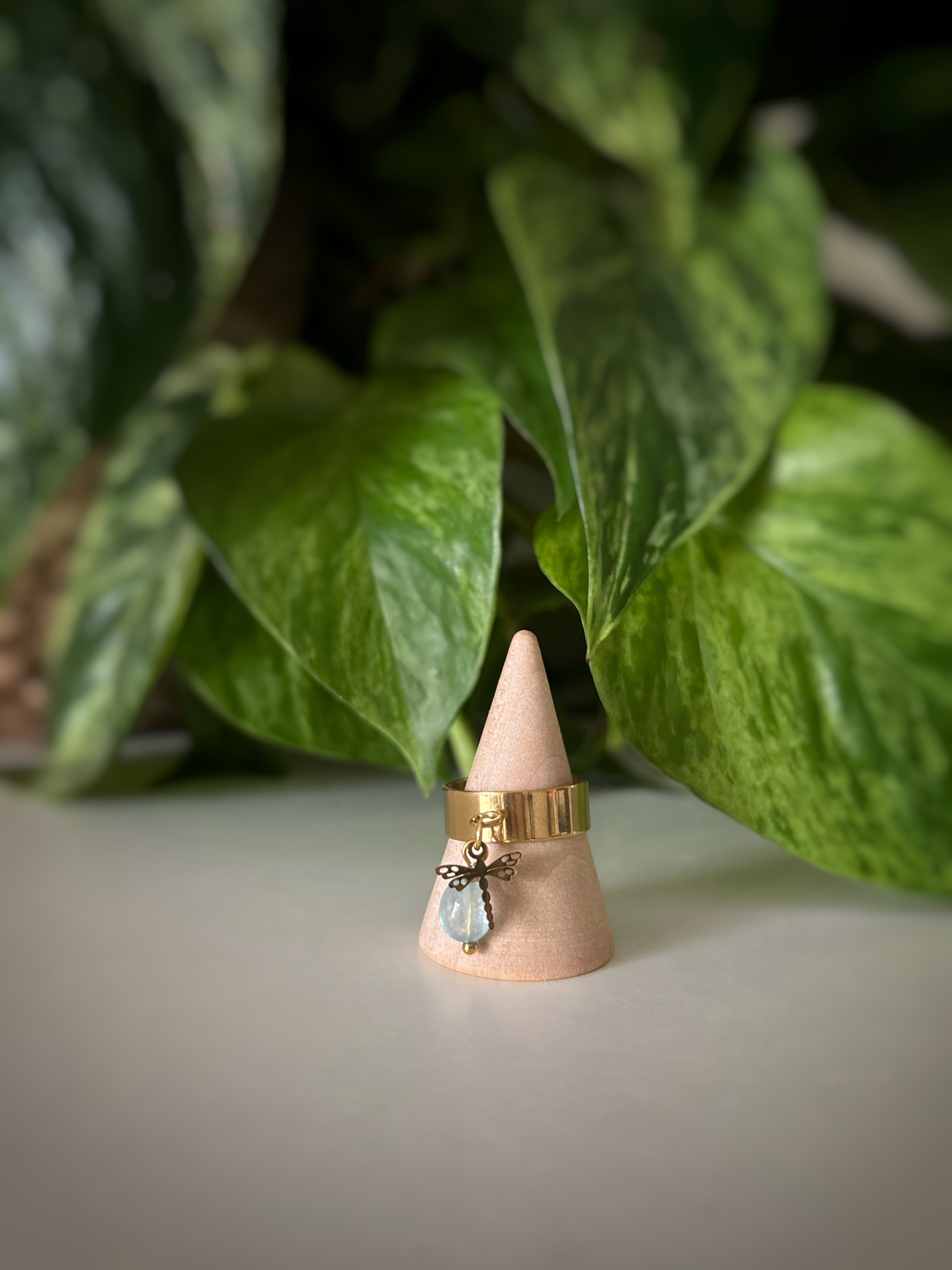 Bague ajustable libellule - Aigue-marine